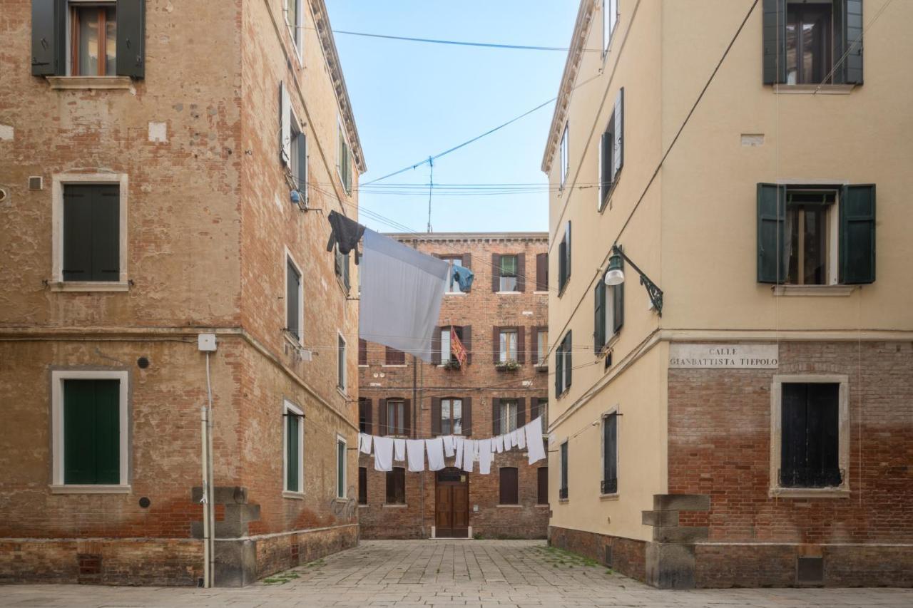 Tiepolo Apartment In The Biennale District R&R Venedik Dış mekan fotoğraf